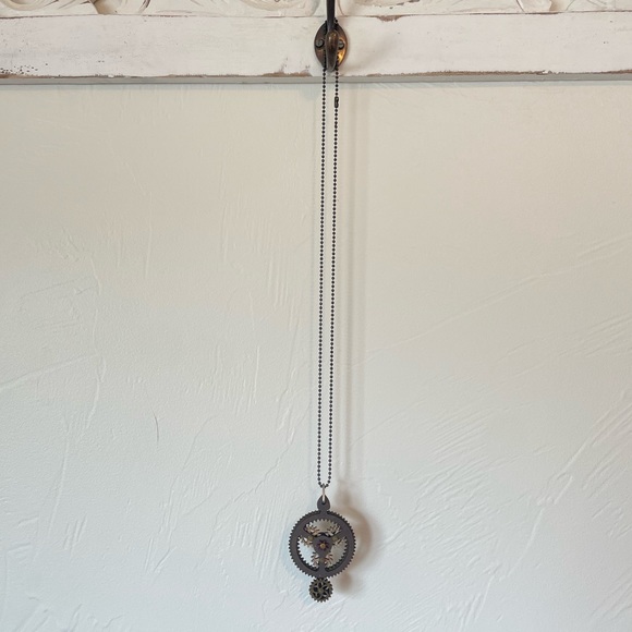 Steampunk Wooden Kinetic Planetary Gear Necklace - Picture 5 of 5